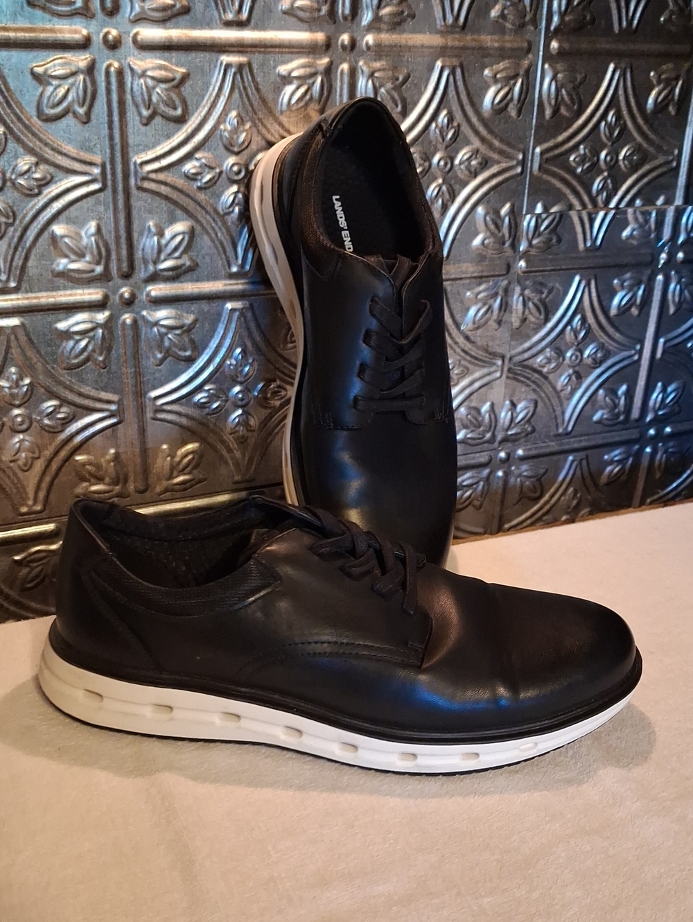 Lands' End Black Lace-Up Oxfords with White Sole Size 11